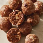 Keto Protein Bites mit Müsli